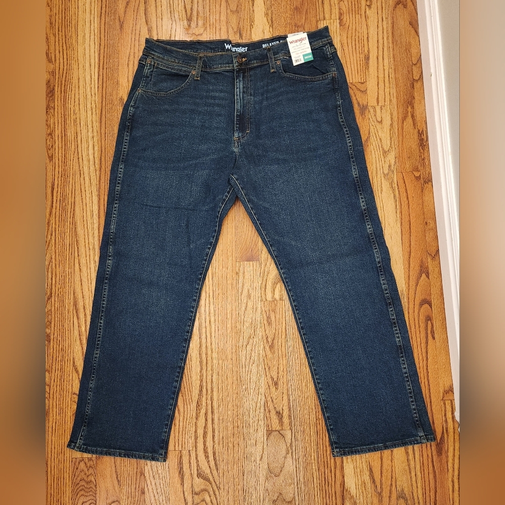New, Wrangler Men's Jeans Relaxed Fit Size: 38X30
